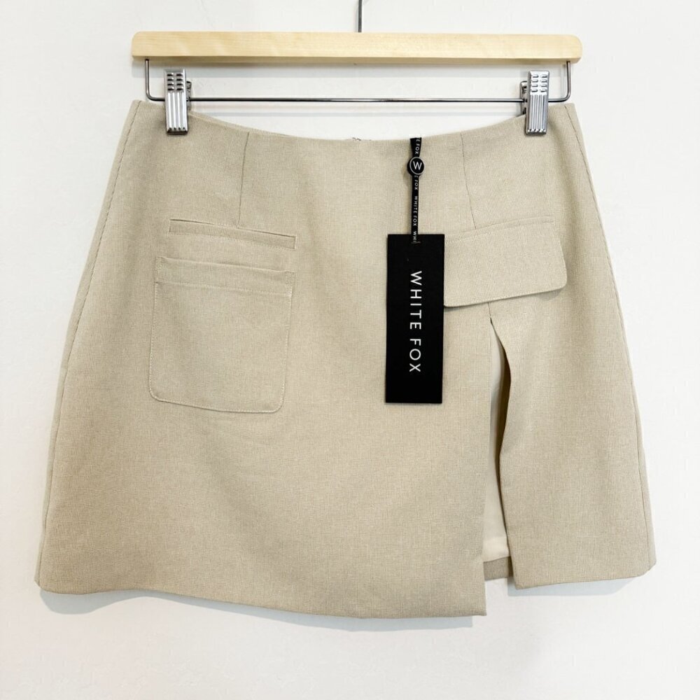 NWT White Fox Women's On The List Cargo Skater‎ Mini Skirt in Tan Size Small